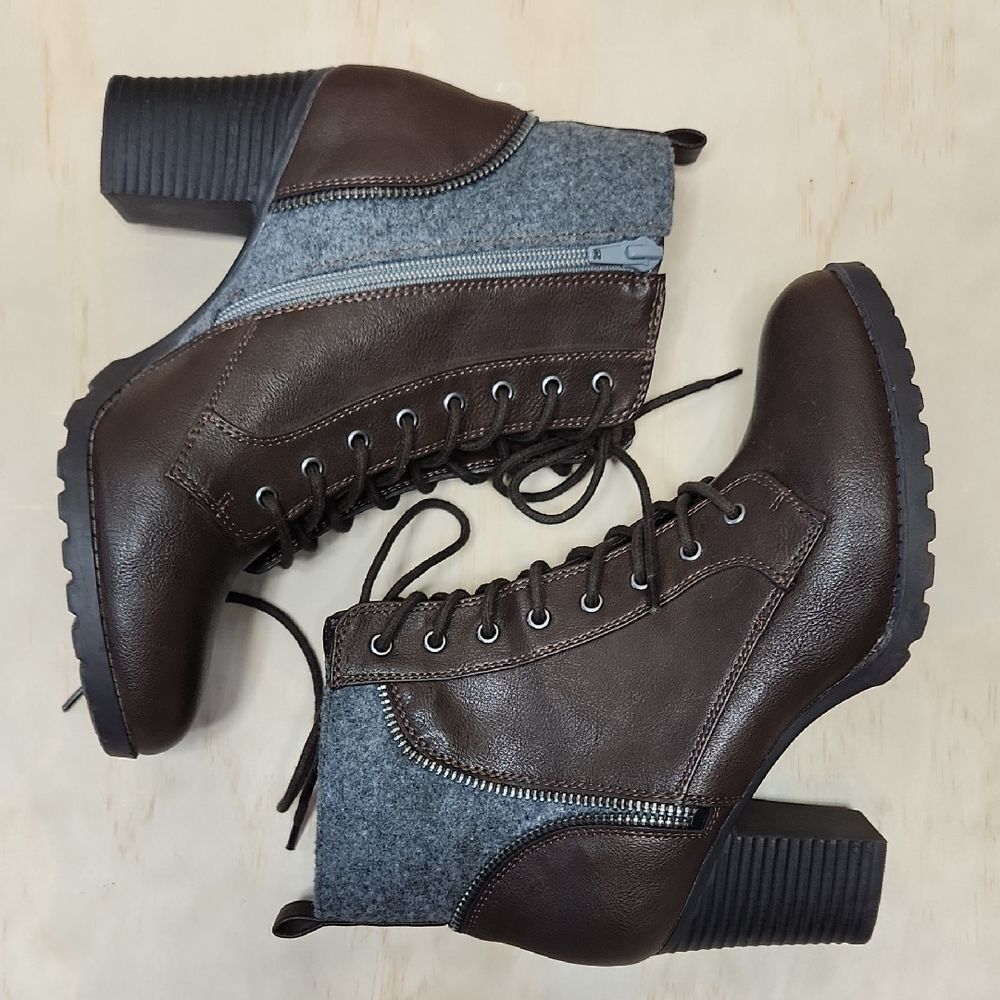 Kelly & Katie Kaiman Brown Gray Lace Up Heel Boots Leather Textile Women 7.5 Zip